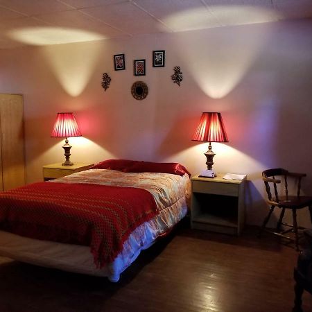 Pittsfield Motor Inn Eksteriør billede